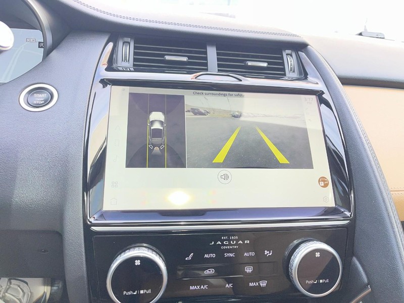 Jaguar E-Pace Vehicle Image 33