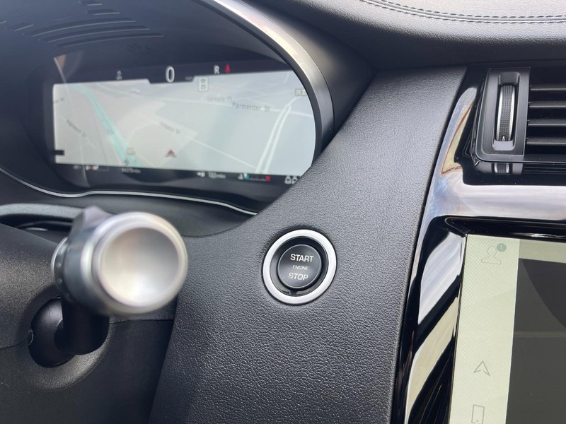 Jaguar E-Pace Vehicle Image 34