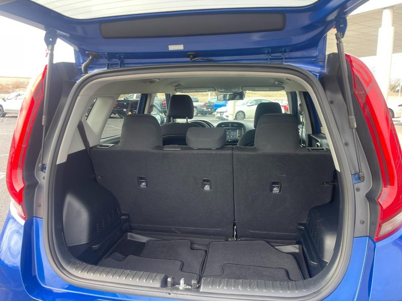 Kia Soul Vehicle Image 15