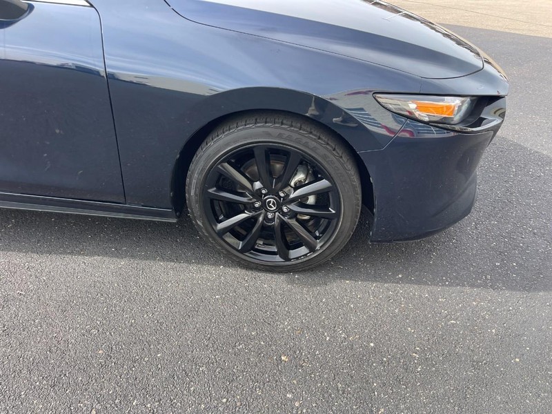 Mazda Mazda3 Hatchback Vehicle Image 07