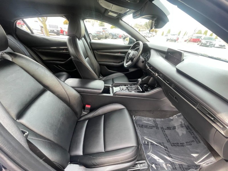 Mazda Mazda3 Hatchback Vehicle Image 10