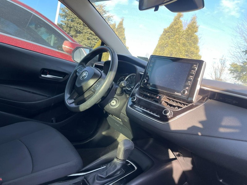 Toyota Corolla Vehicle Image 02