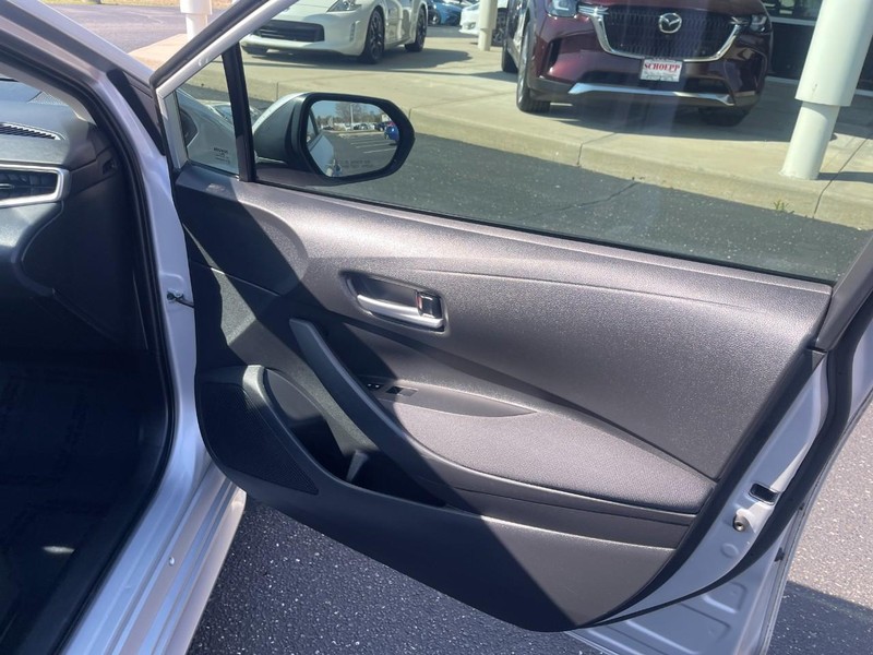 Toyota Corolla Vehicle Image 07