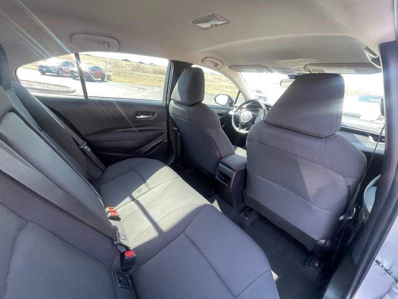 Toyota Corolla Vehicle Image 09