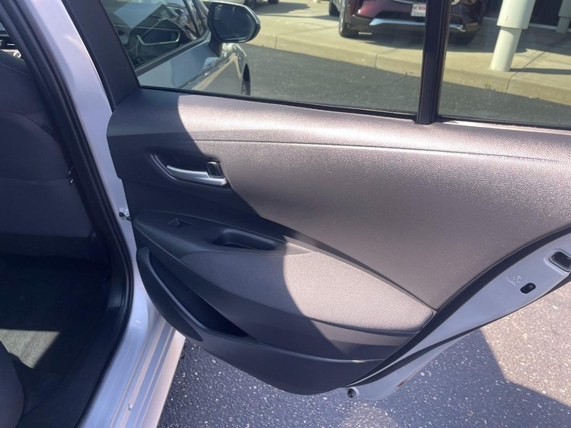 Toyota Corolla Vehicle Image 10