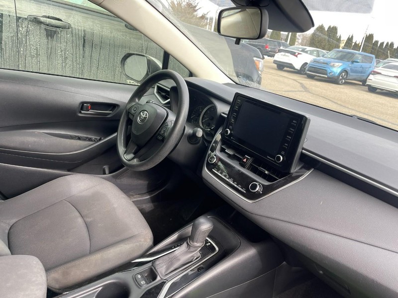 Toyota Corolla Vehicle Image 02