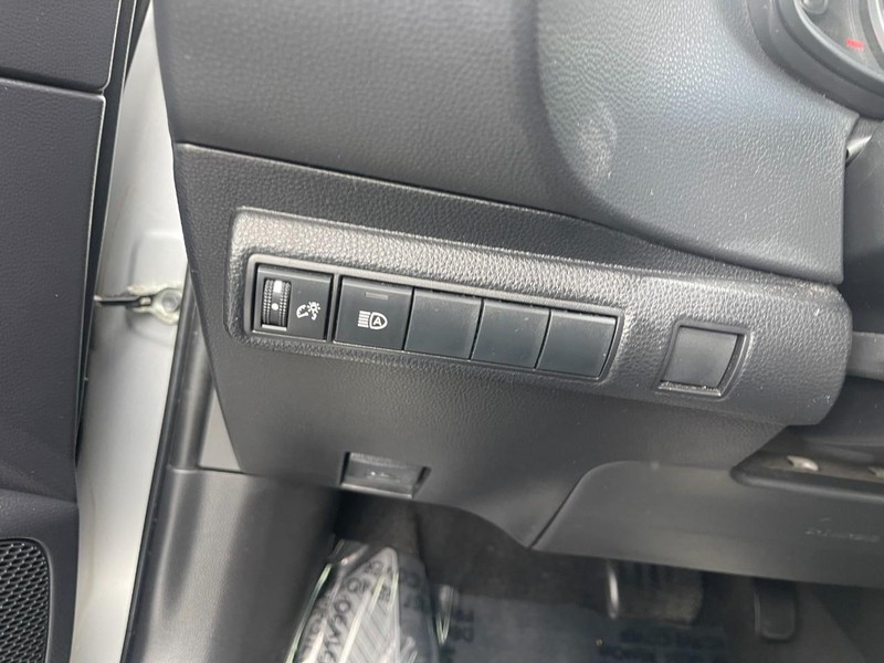 Toyota Corolla Vehicle Image 08