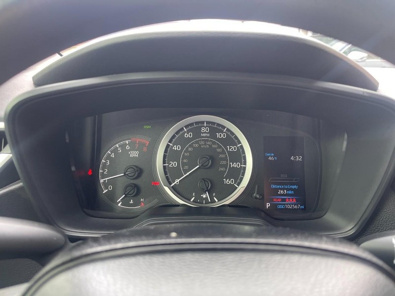 Toyota Corolla Vehicle Image 12