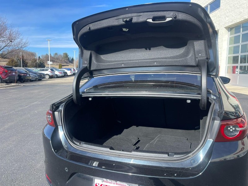 Mazda Mazda3 Sedan Vehicle Image 13