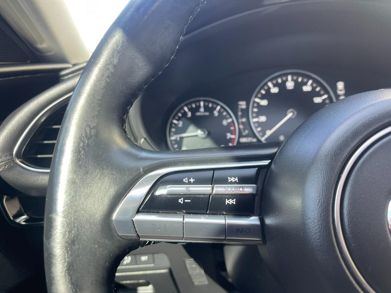 Mazda Mazda3 Sedan Vehicle Image 20