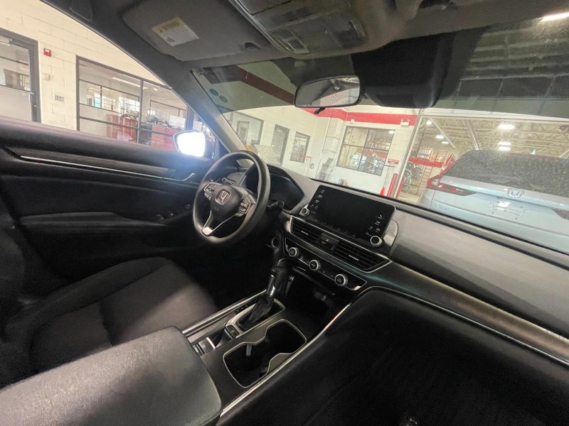 Honda Accord Sedan Vehicle Image 04