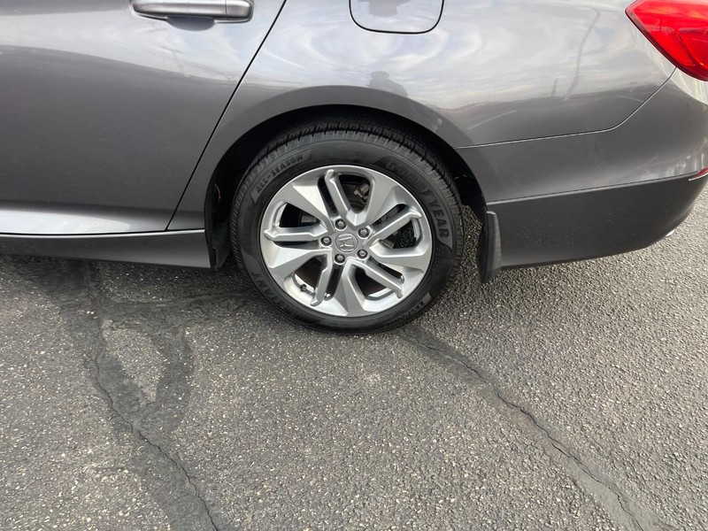Honda Accord Sedan Vehicle Image 05