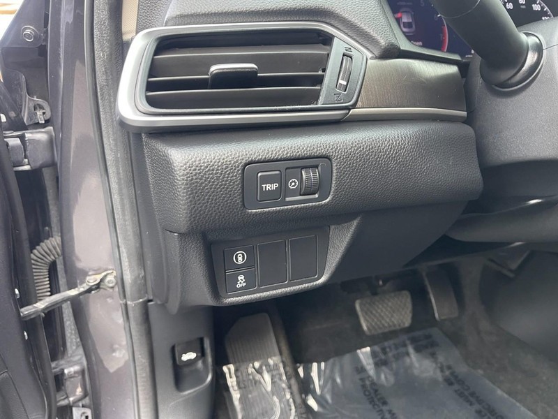 Honda Accord Sedan Vehicle Image 19