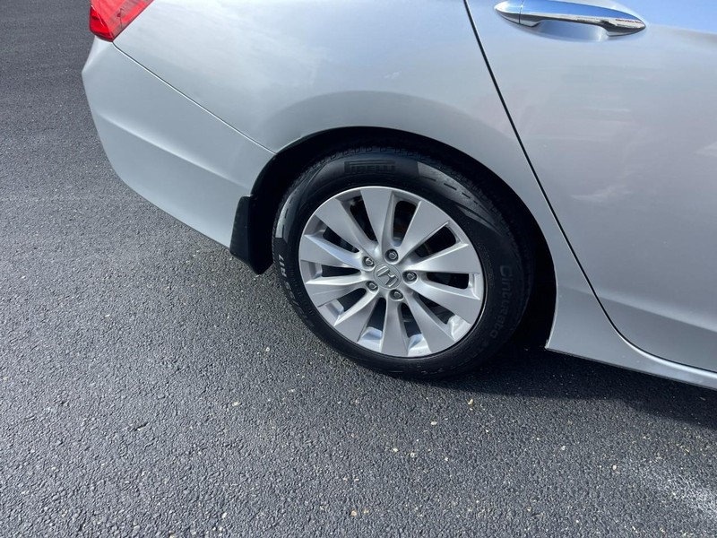 Honda Accord Sedan Vehicle Image 08