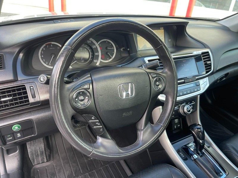 Honda Accord Sedan Vehicle Image 22