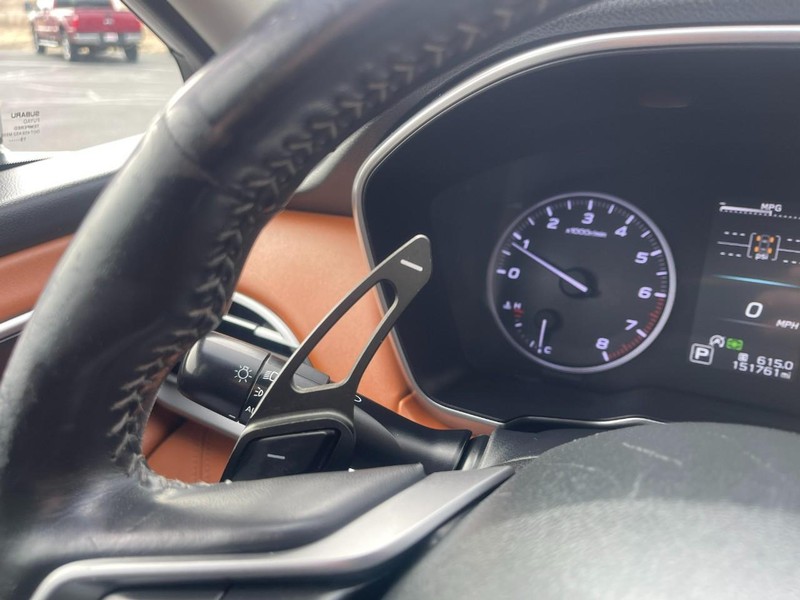 Subaru Legacy Vehicle Image 28