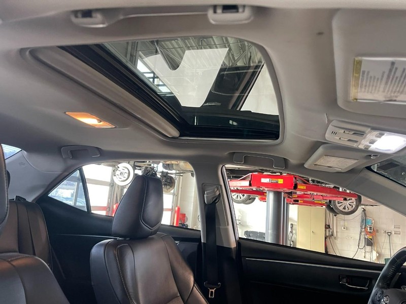 Toyota Corolla Vehicle Image 03