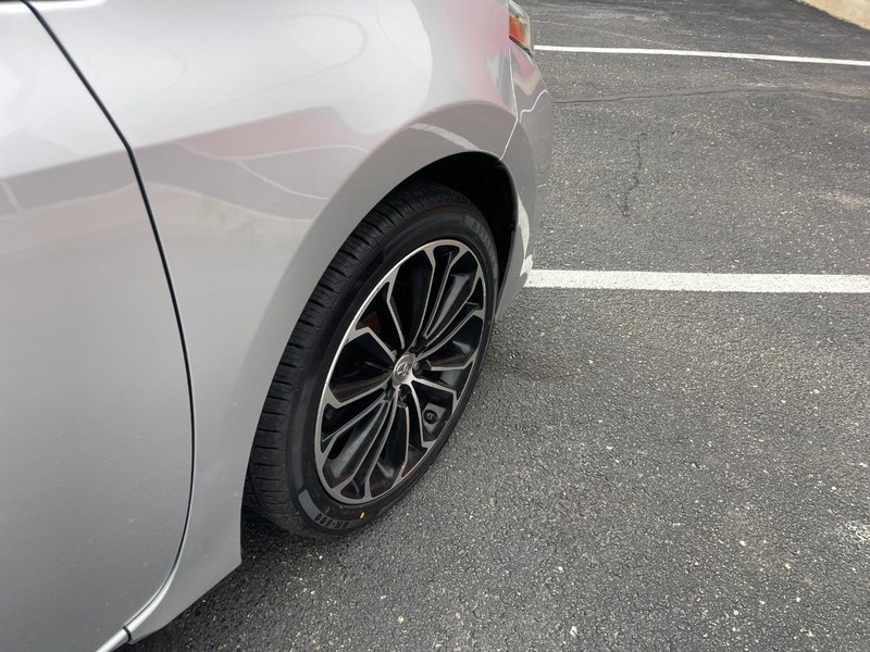 Toyota Corolla Vehicle Image 05