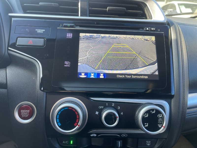 Honda Fit Vehicle Image 21