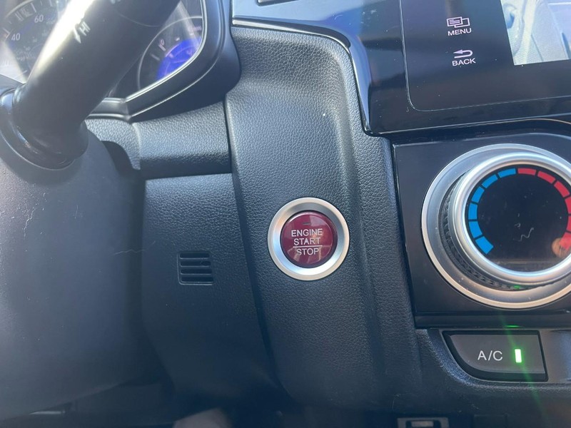 Honda Fit Vehicle Image 23