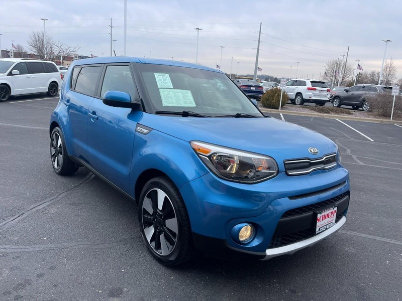 Kia Soul Vehicle Image 02