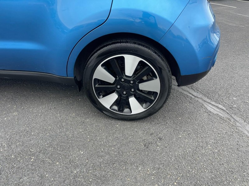 Kia Soul Vehicle Image 05