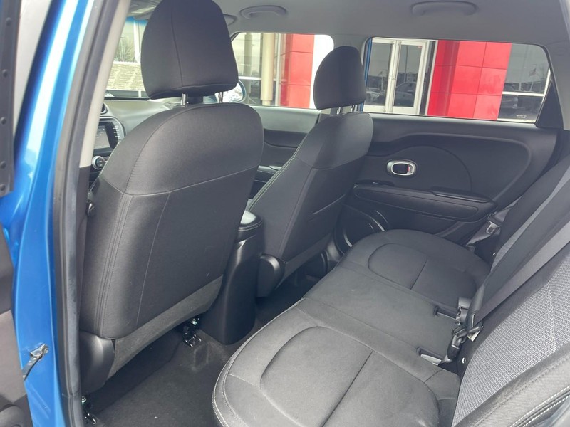 Kia Soul Vehicle Image 16