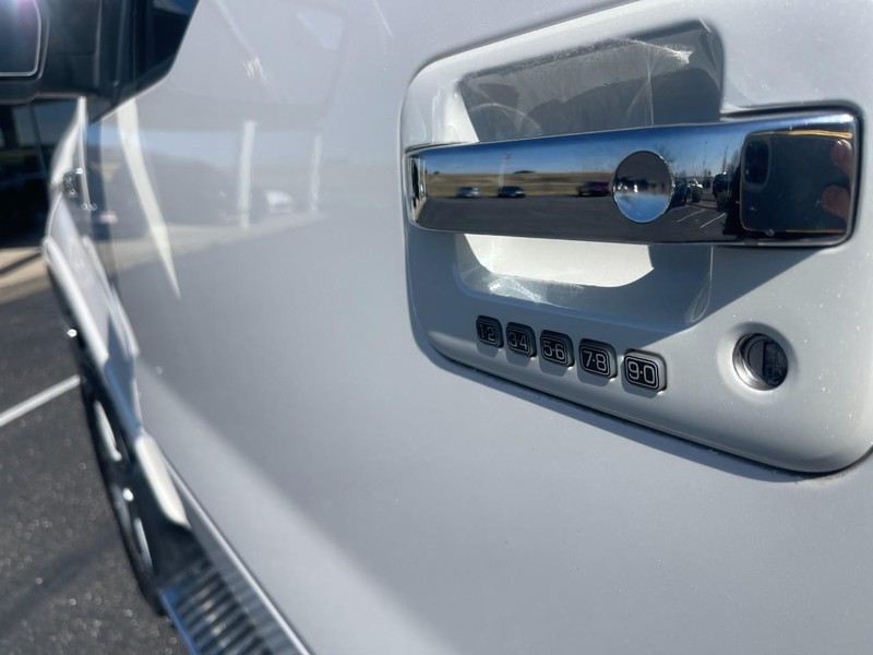 Ford F-150 Vehicle Image 17