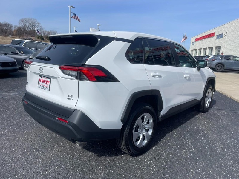 Toyota RAV4 Vehicle Image 03