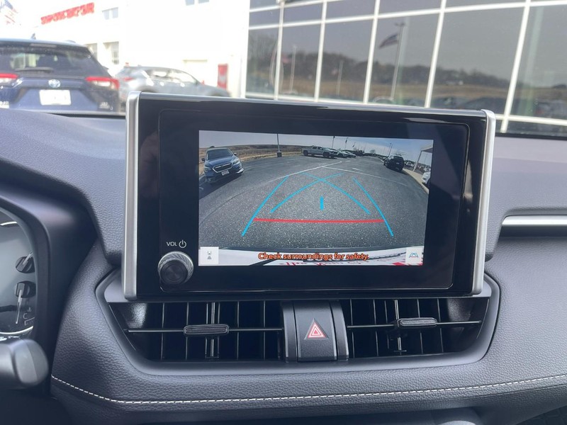 Toyota RAV4 Vehicle Image 22