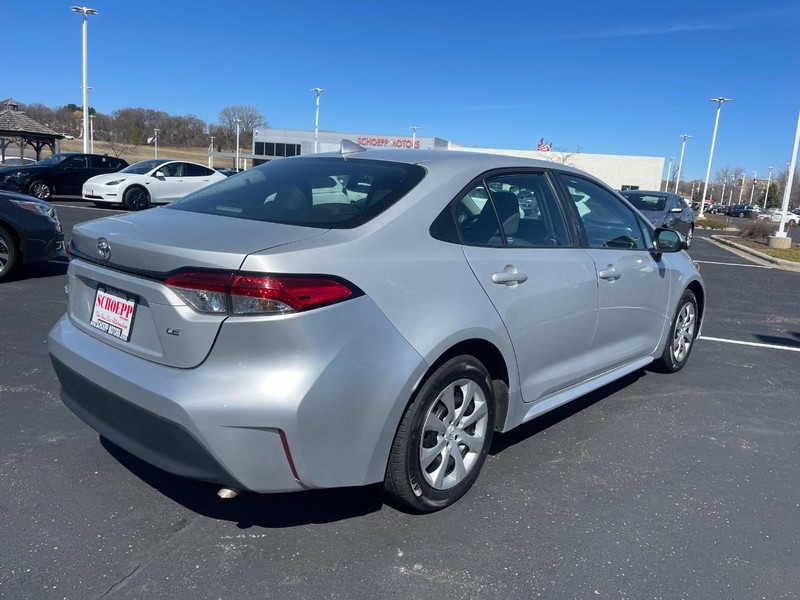 Toyota Corolla Vehicle Image 03