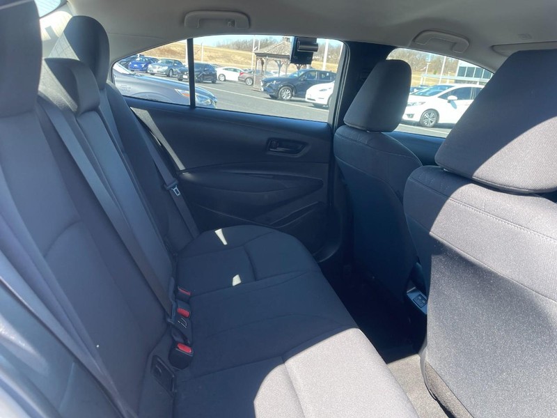 Toyota Corolla Vehicle Image 09