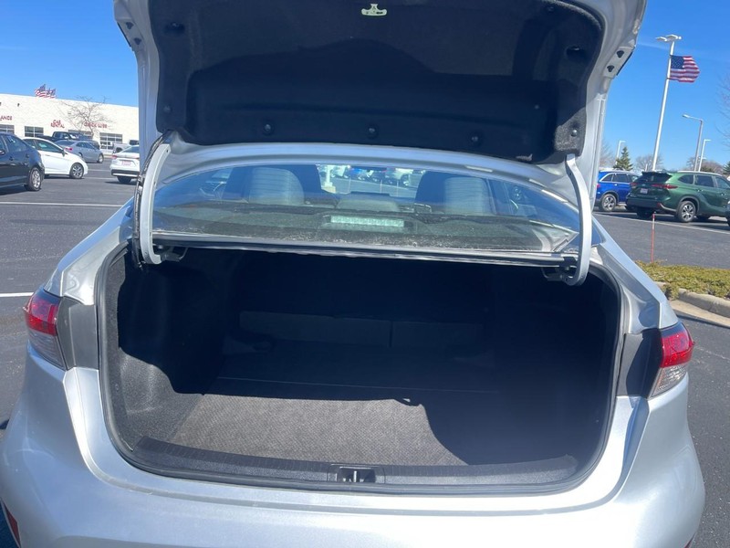 Toyota Corolla Vehicle Image 11