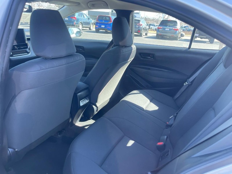 Toyota Corolla Vehicle Image 12