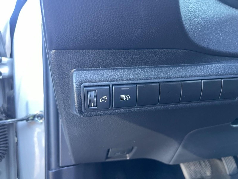 Toyota Corolla Vehicle Image 14