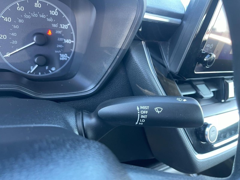 Toyota Corolla Vehicle Image 25