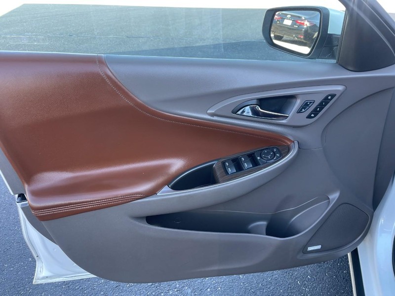 Chevrolet Malibu Vehicle Image 17