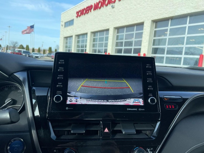 Toyota Camry Vehicle Image 19