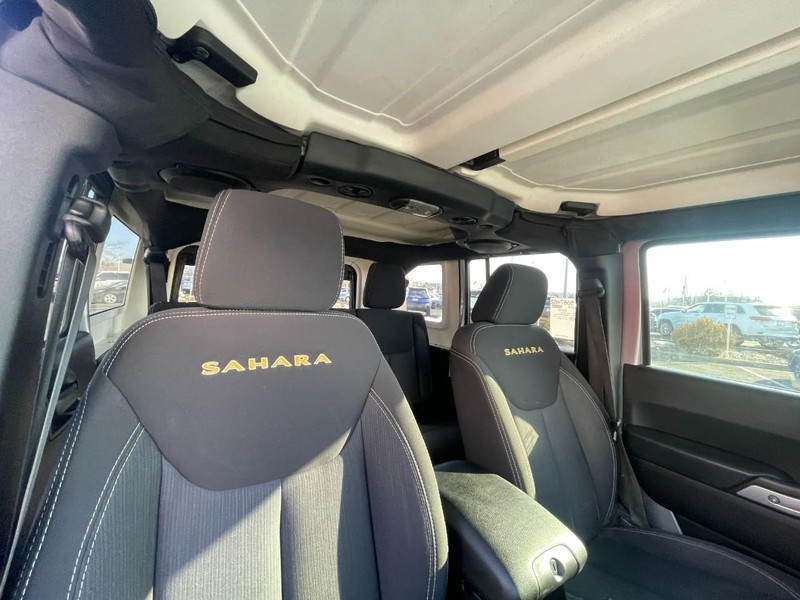 Jeep Wrangler Unlimited Vehicle Image 04