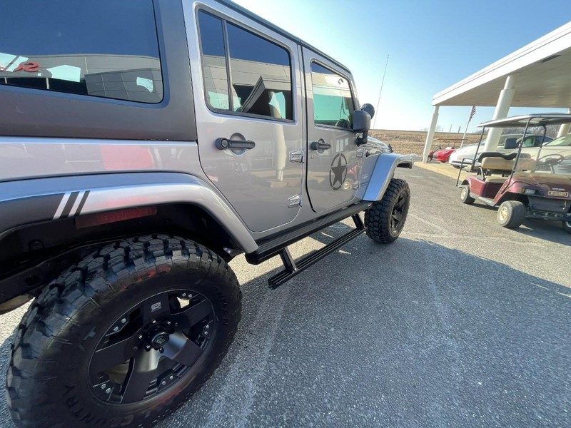Jeep Wrangler Unlimited Vehicle Image 05