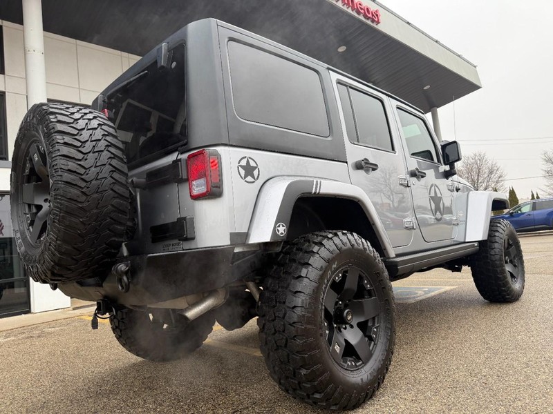 Jeep Wrangler Unlimited Vehicle Image 06