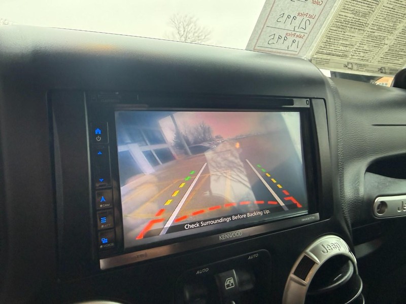 Jeep Wrangler Unlimited Vehicle Image 33