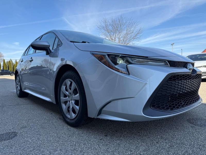 Toyota Corolla Vehicle Image 06