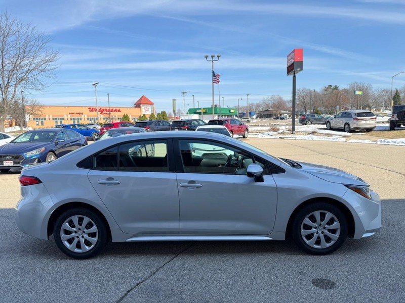 Toyota Corolla Vehicle Image 08
