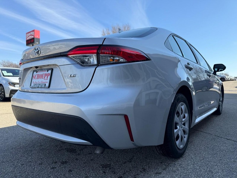 Toyota Corolla Vehicle Image 10