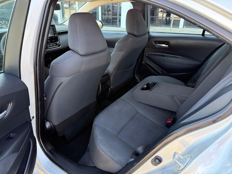 Toyota Corolla Vehicle Image 19