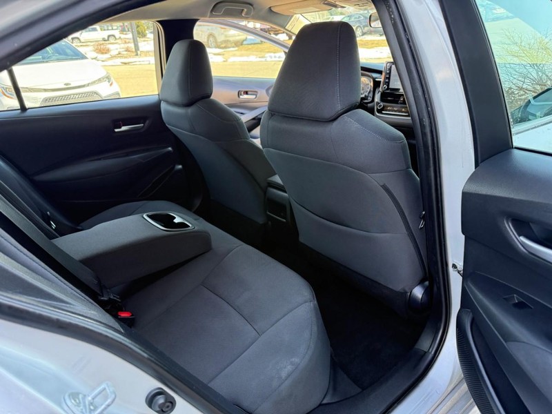 Toyota Corolla Vehicle Image 21