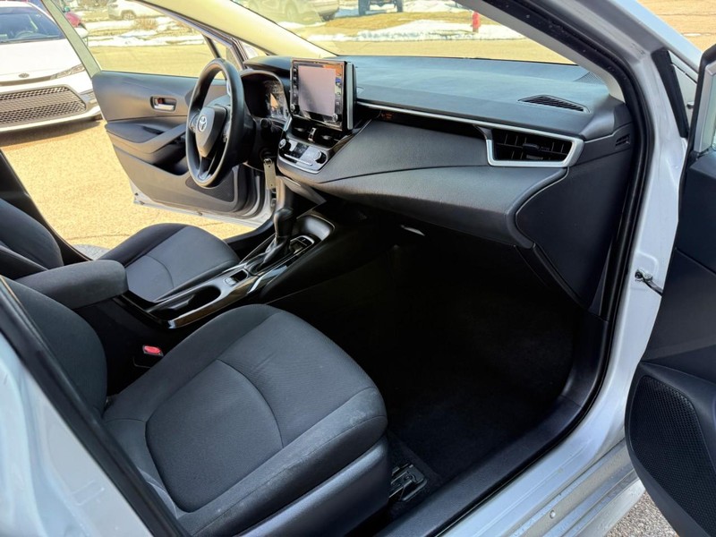 Toyota Corolla Vehicle Image 23