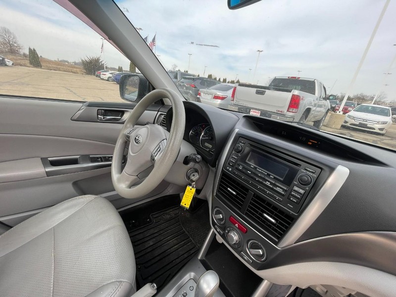 Subaru Forester Vehicle Image 06