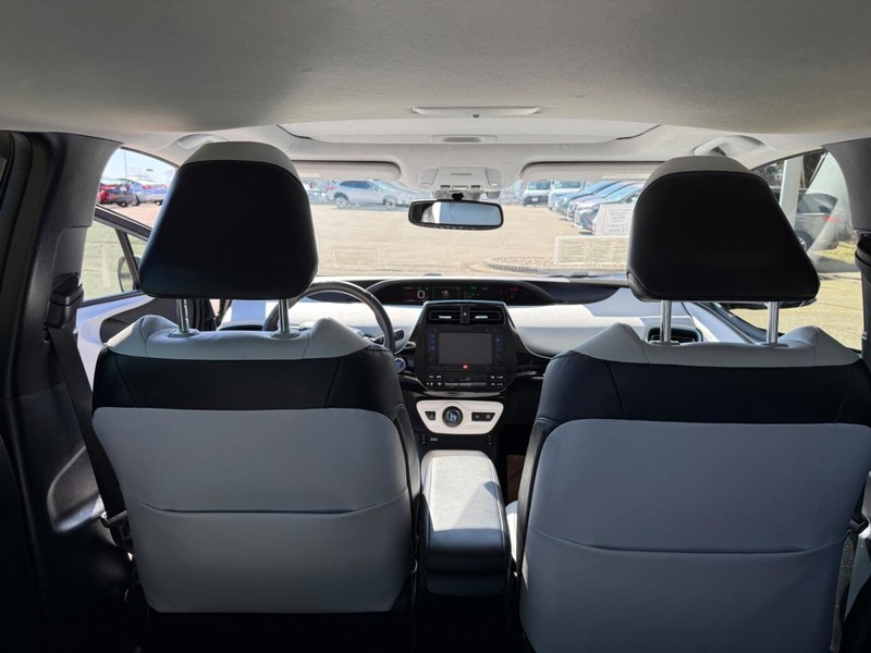 Toyota Prius Vehicle Image 22